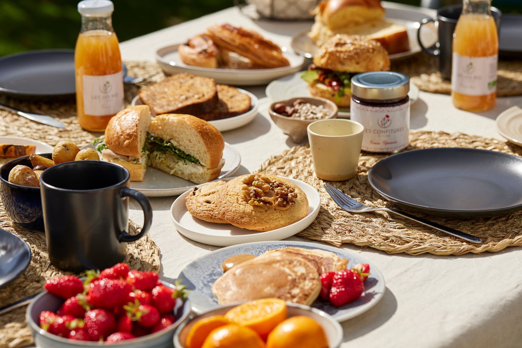 Les Brunchs d'Ysee burgers et cookies et jus fait maison